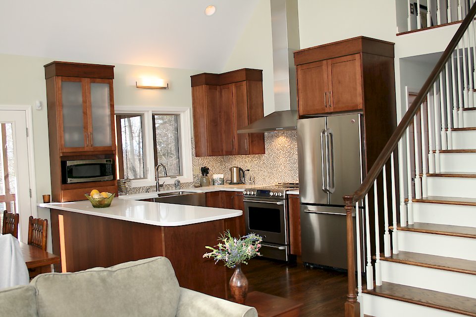 A Medallion Silverline kitchen with the Lancaster door style.
