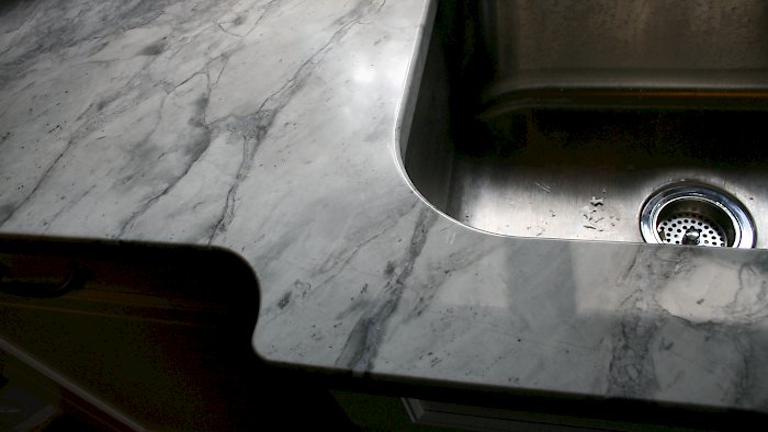 Another view of the curve on the counter-top.